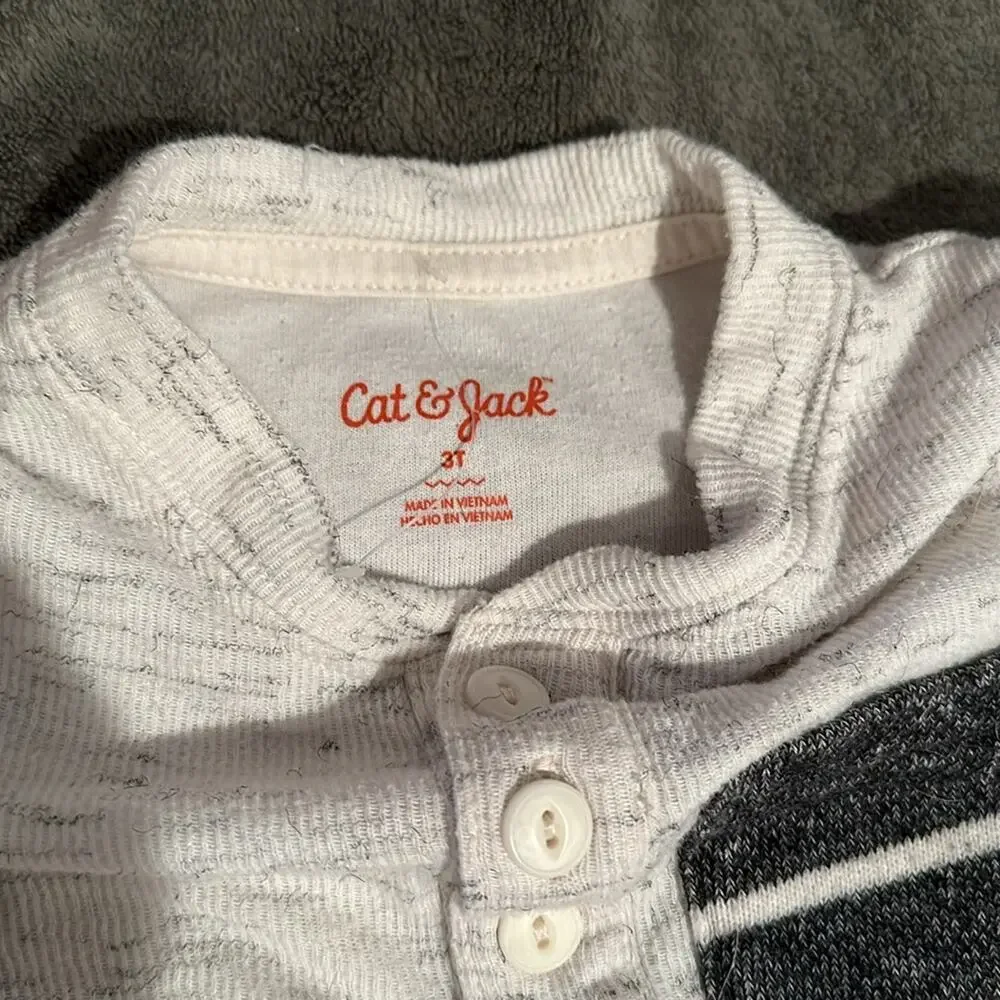 Bundle Toddler Boys Cat & Jack White Long Sleeve Plaid Blue Gap Shorts 3T